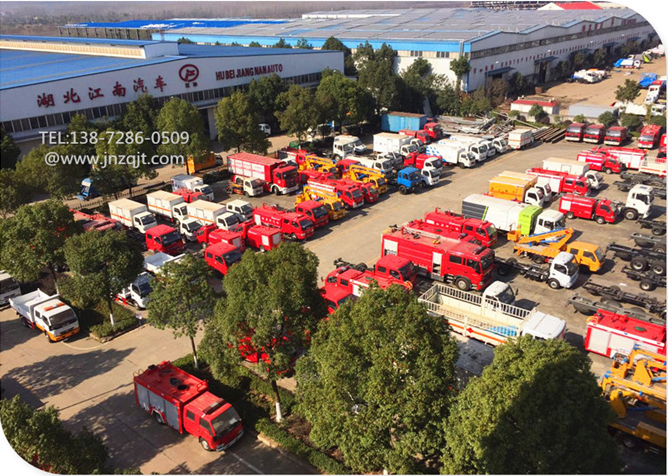 消防車(chē)廠(chǎng)家實(shí)景 QQ圖片20171124162652.png