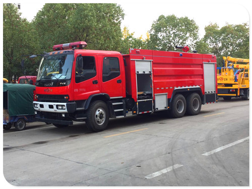 五十鈴12噸水罐消防車(chē) 微信圖片_20171127101402.jpg