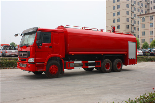 重汽26噸消防灑水車(chē) IMG_6658.JPG