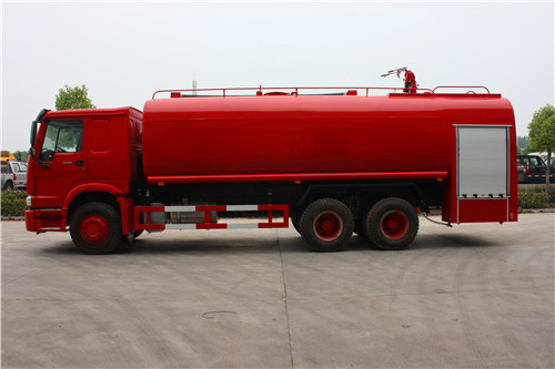 重汽26噸消防灑水車(chē) IMG_6662.JPG