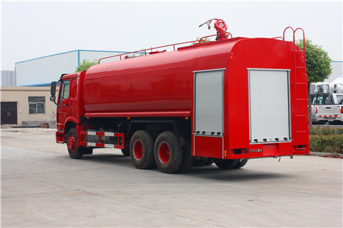 重汽26噸消防灑水車(chē) IMG_6637.JPG