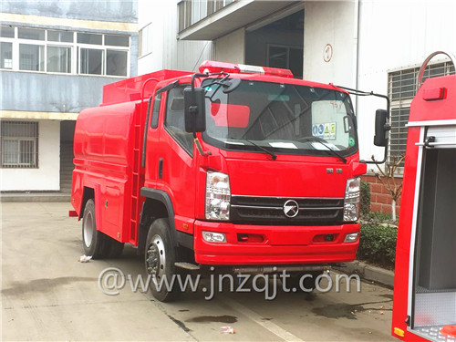 凱馬消防灑水車(chē) 微信圖片_20180102142412.jpg
