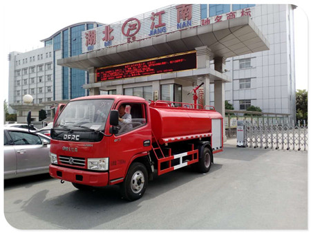 東風(fēng)4噸消防灑水車(chē) 微信圖片_20170425092314.jpg