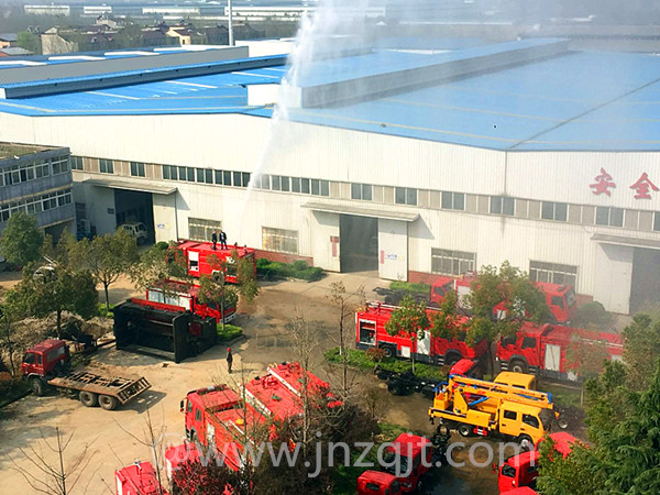 消防車(chē)生產(chǎn)廠(chǎng)家試車(chē) 微信圖片_20180327091901.jpg