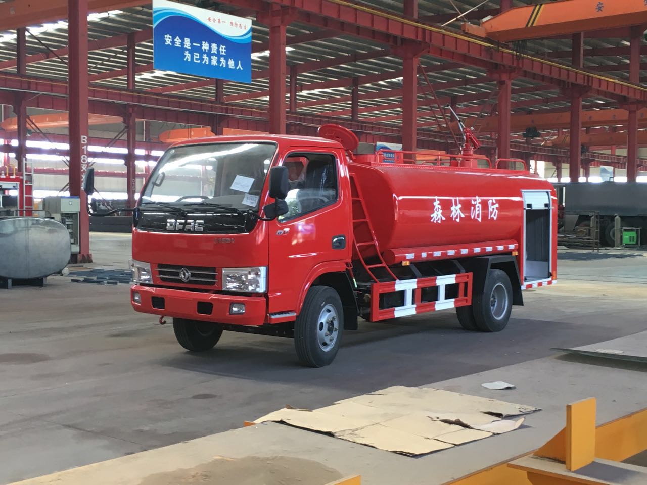 東風(fēng)多利卡消防灑水車(chē) 364866830756646854.jpg