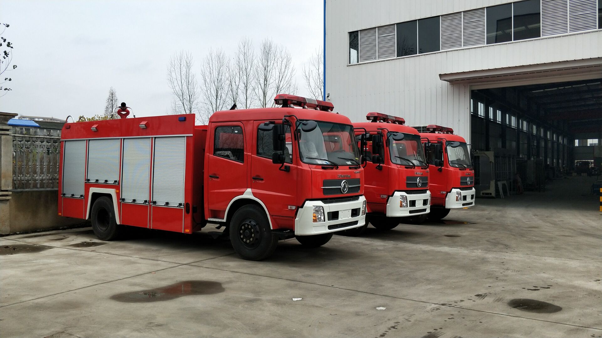6噸東風(fēng)天錦水罐消防車(chē) 97A1DBE5E51C0EE1EAD80D7ACE76CC9A.jpg