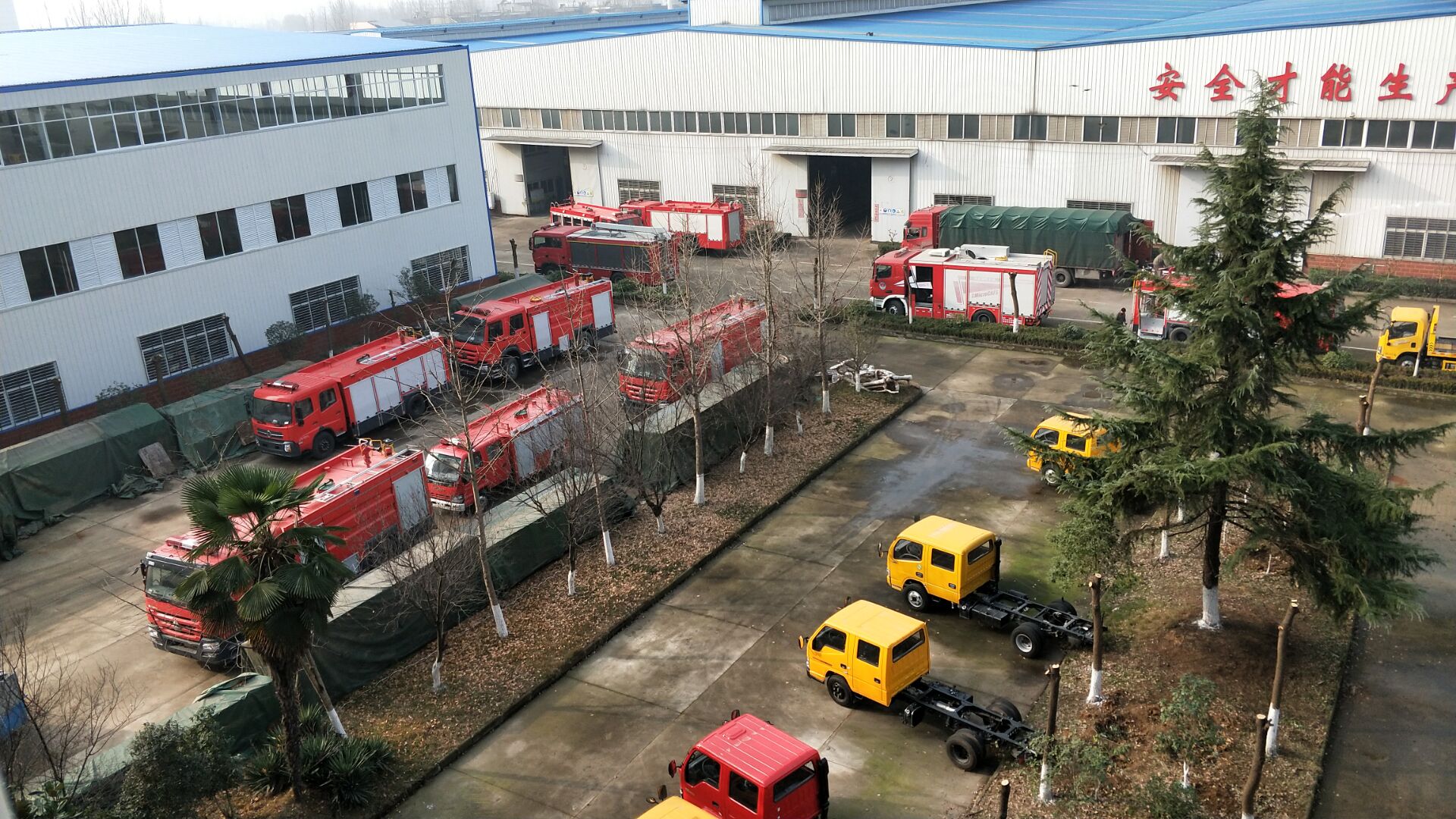 湖北江南消防車(chē)廠(chǎng)家現車(chē)圖片展示 AF3409C394B6BDD2C0F8C40EEAAA97FD.jpg