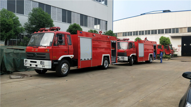 6噸泡沫消防車(chē)圖片 82F407939FF6CE6D0AB3CAA8BCC5C743_副本.jpg