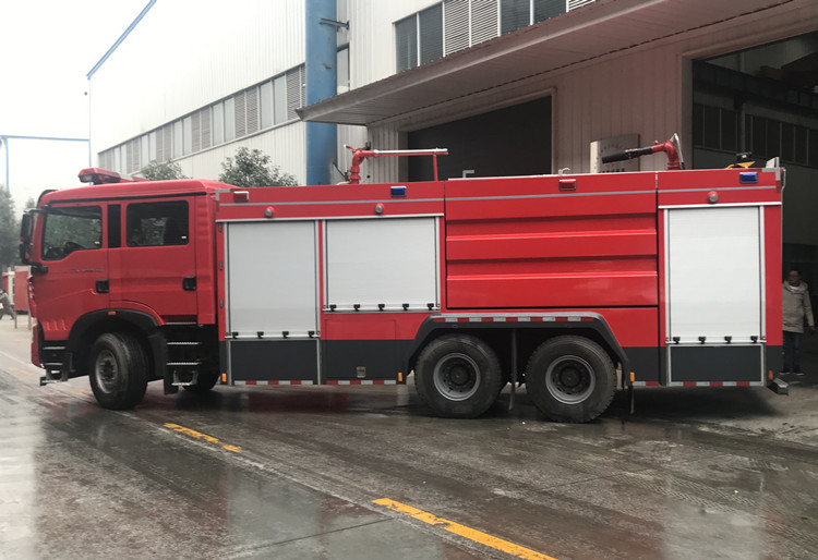 消防車(chē)圖片 6264b16364a72d26b81e3da64b60703.jpg