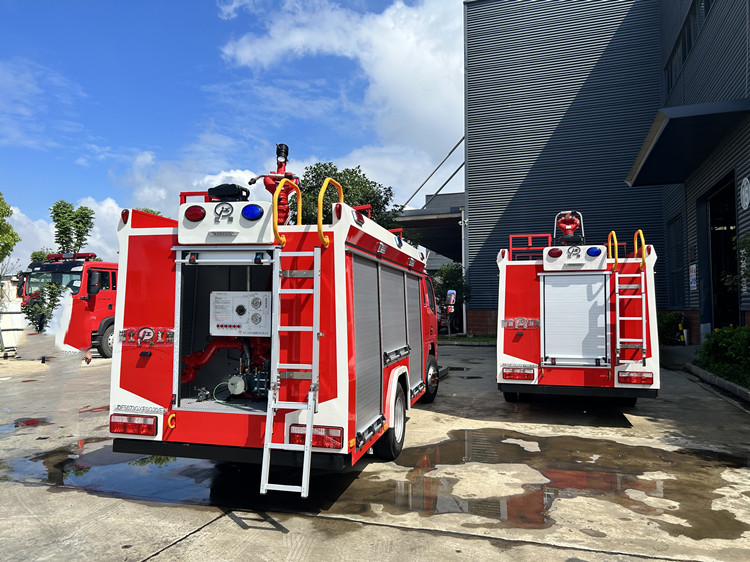 東風(fēng)泡沫消防車(chē) 87E115D27CFB1E7627CA814F0E4508BE.jpg