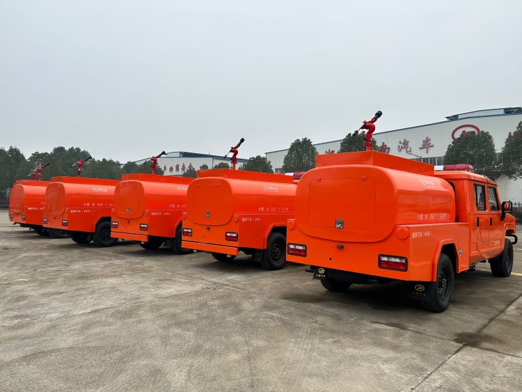 北汽森林消防車(chē) fae1d45d8722cfb9afe6fa32e36a8663.jpg